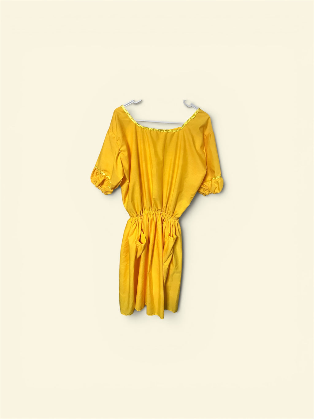 Women’s Yellow Off-Shoulder Solid Ruffle Flutter Sleeve Romper XL Regular
